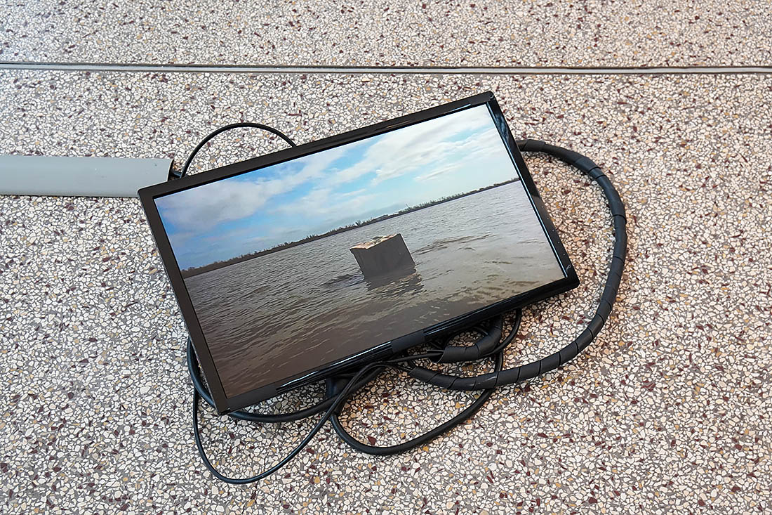 Free River Zone Picture Box, Mississippi